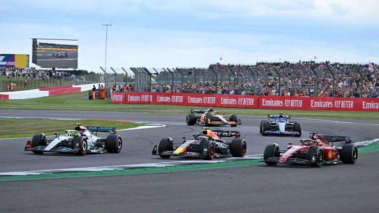 Lewis-Hamilton-overtakes-Charles-Leclerc-and-Sergio-Perez-in-the-2022-British-Grand-Prix